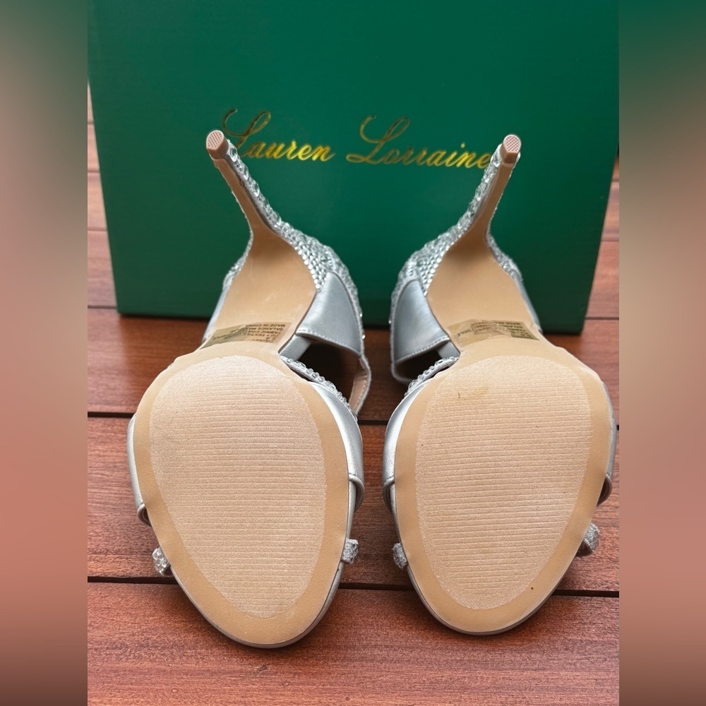 Lauren Lorraine Daisy Rhinestone Embellished Silver Strappy Heels Size 5.5, NIB - Picture 8 of 10